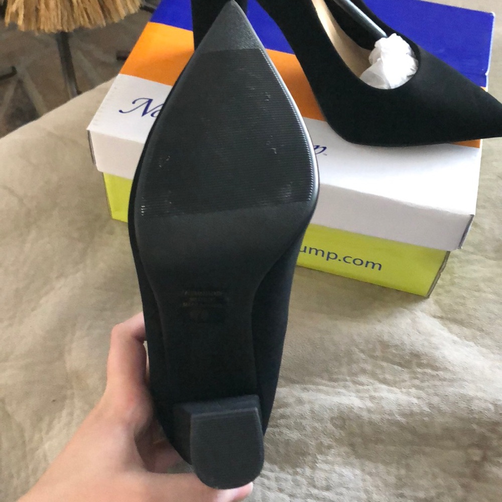 pumps - Picture 2 of 2